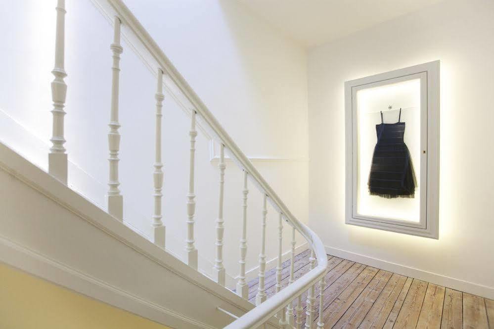 Maison Nationale City Flats & Suites Amberes Exterior foto The dress in the museum